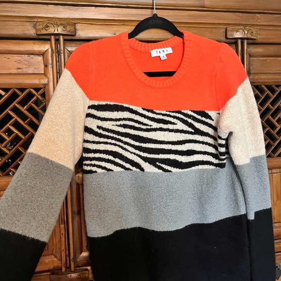THML KELLY COLOR BLOCK DETAILED SWEATER ~ SIZE MEDIUM ~ NWOT - Picture 7 of 8